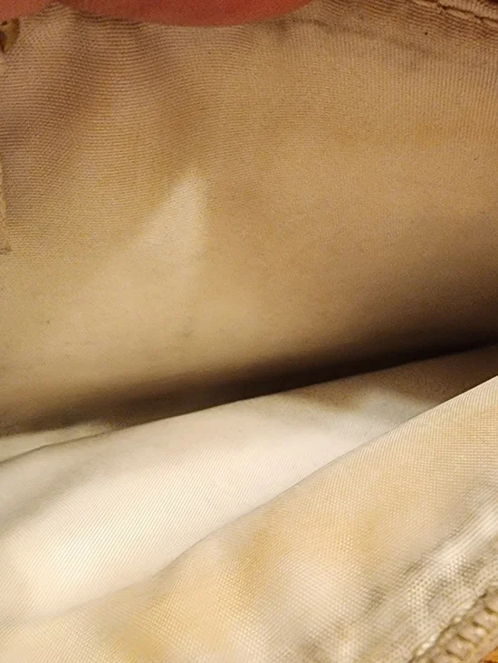 Coach Beige Heart Print Keychain Wallet signature monogram pattern & hearts. - Picture 10 of 11